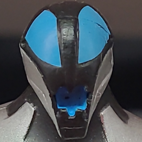 2011 SPINMASTER REDAKAI SILVER METANOID ACTION FIGURE - 4" - Picture 6 of 16